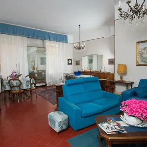 la-pulce-argentata.hotelitalianriviera.com/